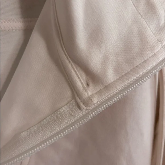 Old Navy Active white Dynamic Fleece Crew - Picture 3 of 5